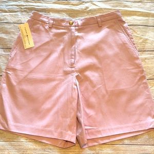 Women’s new Tommy Hilfiger Golf Shorts Size 6